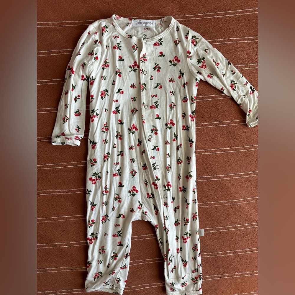 Baby goosebumps pajama